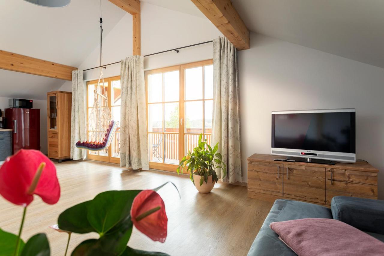 Pension Bernhardhof Otterfing Eksteriør billede