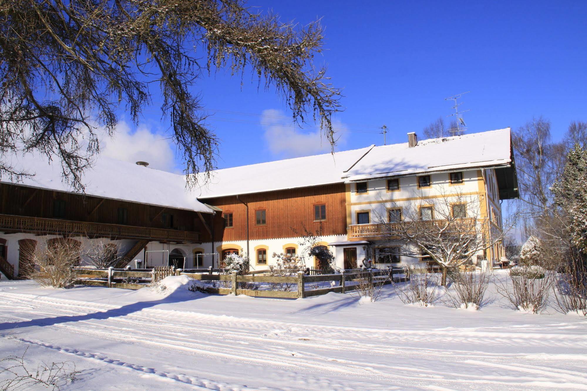 Pension Bernhardhof Otterfing Eksteriør billede